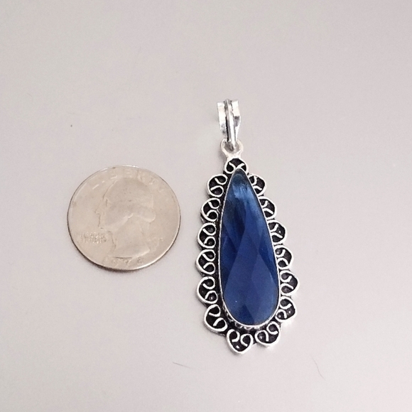 Swiss Blue Quartz Pendant - Lab Created - Picture 2 of 5